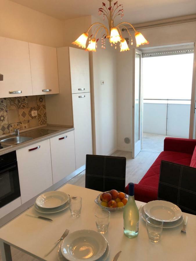 Fronte Mare Panoramico San Benedetto Apartment San Benedetto del Tronto Luaran gambar